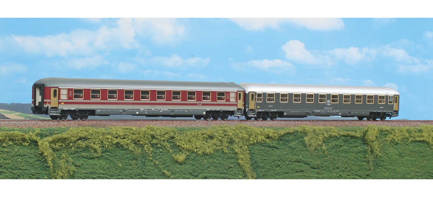 ACME 55209 SET DUE CARROZZE RAPIDO &quot;TERGESTE&quot;