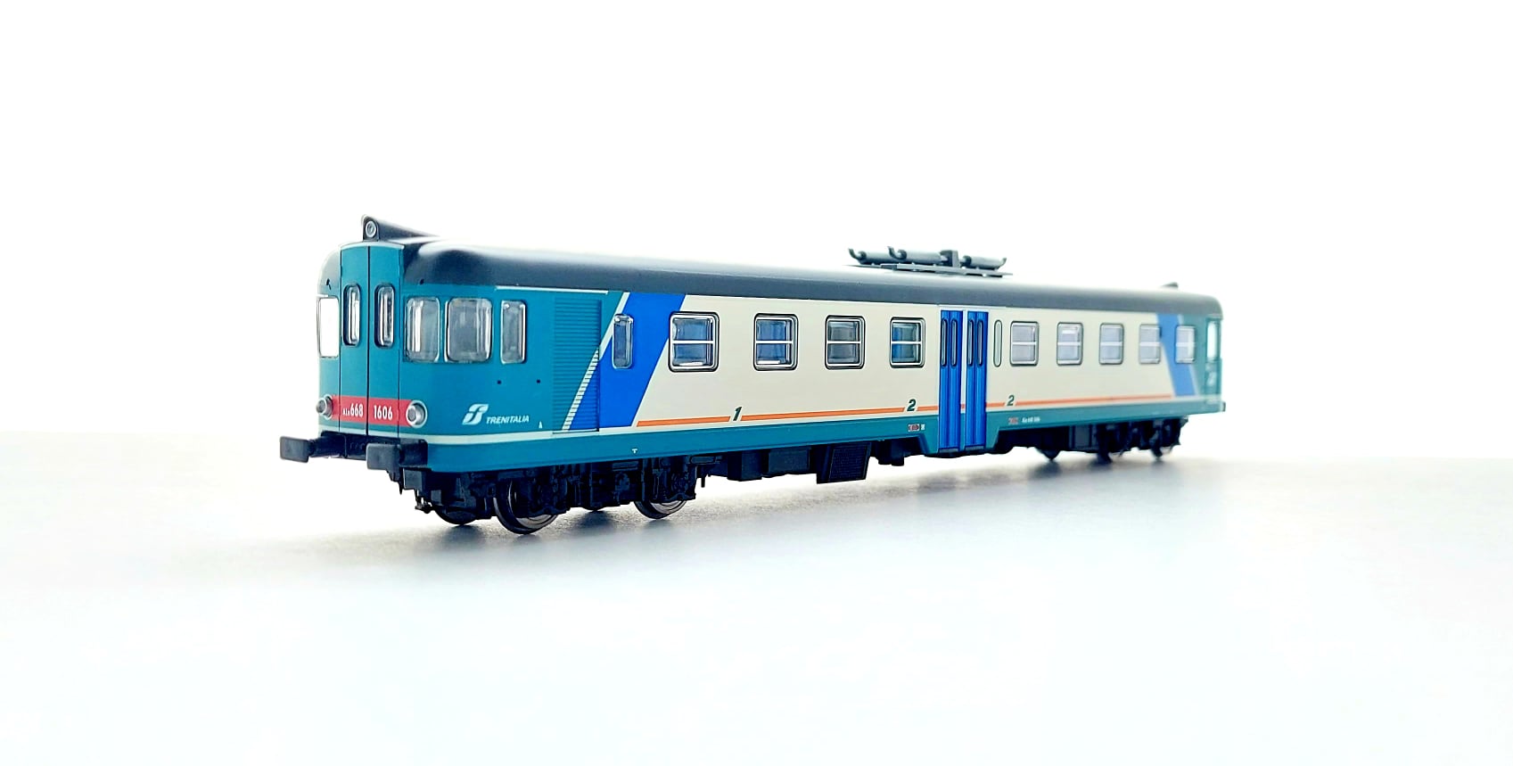 VITRAINS 2735 LOCOMOTIVA ALN 668 SOUND