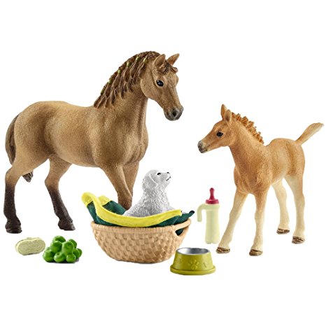 SCHLEICH 2542432 HORSE CLUB SARAH CHE CURA I CUCCIOLI